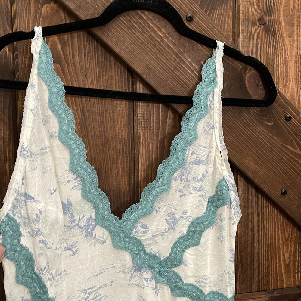 NWOT - FP Intimately Slip My Mind Printed Trapeze P2P: 19” Minor flaw - Picture 4 of 10